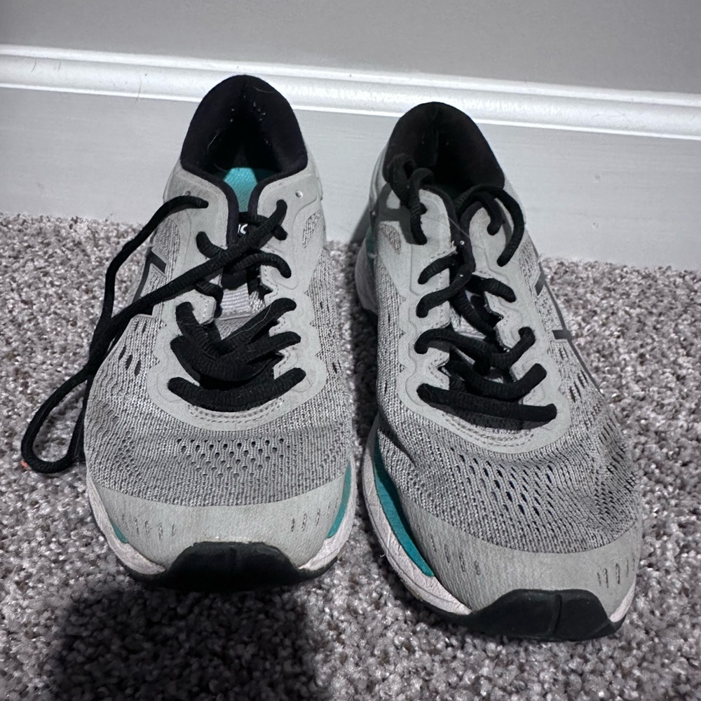 ASICS flyte foam